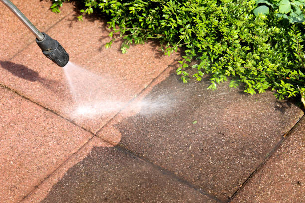 Why Choose Our Certified Pressure Washing Experts for Your Project Needs in Algona, WA?